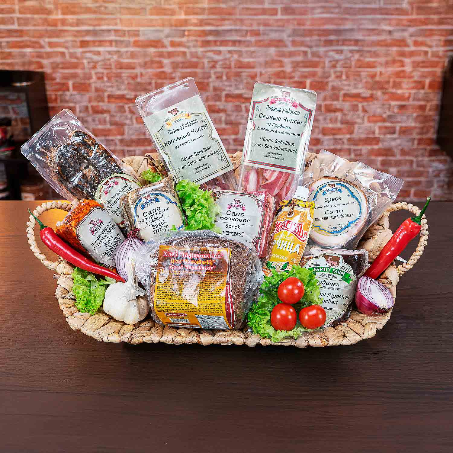 Herzhaftes Speck- und Fleischchips-Set mit Borodino Brot (ca. 3 kg)